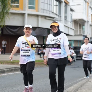 Runner Photo 8000424