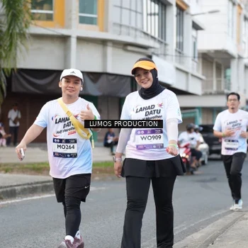 Runner Photo 8000427