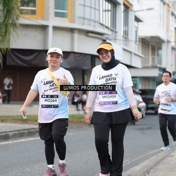 Runner Photo 8000429