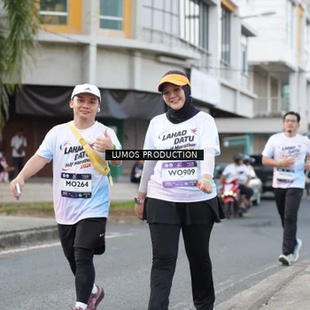 Runner Photo 8000434