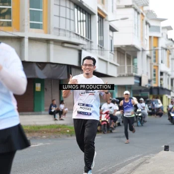 Runner Photo 8000435