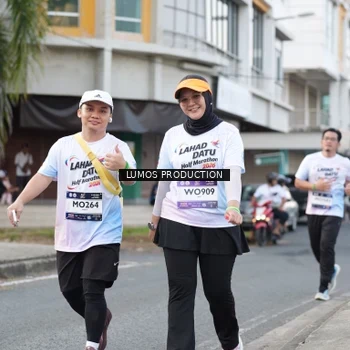 Runner Photo 8000437