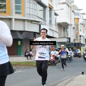Runner Photo 8000439