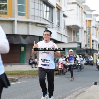 Runner Photo 8000441