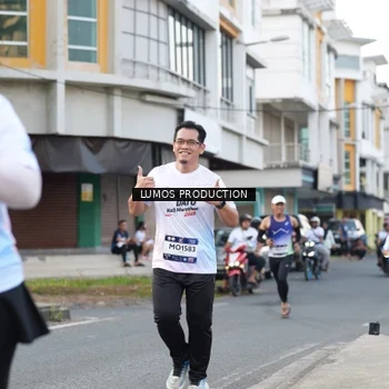 Runner Photo 8000445