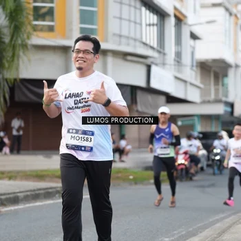 Runner Photo 8000447