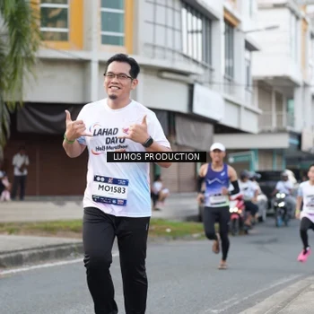 Runner Photo 8000448
