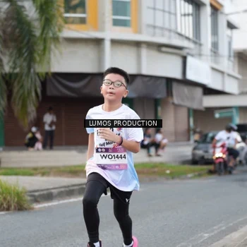 Runner Photo 8000457