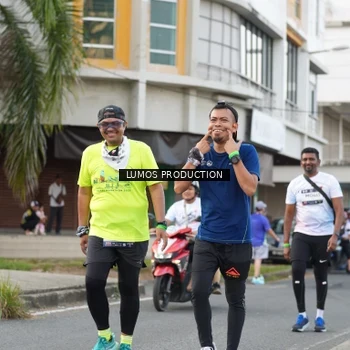 Runner Photo 8000471