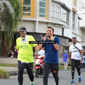 Runner Photo 8000484