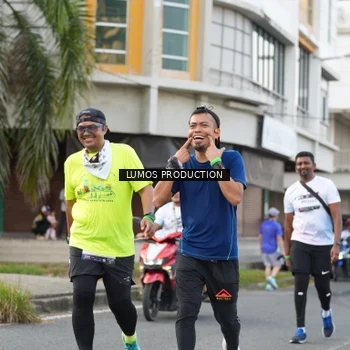 Runner Photo 8000485