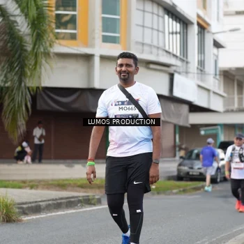 Runner Photo 8000498