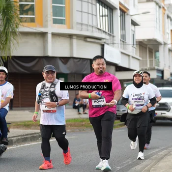 Runner Photo 8000523