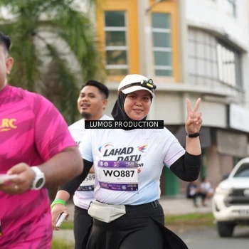 Runner Photo 8000572