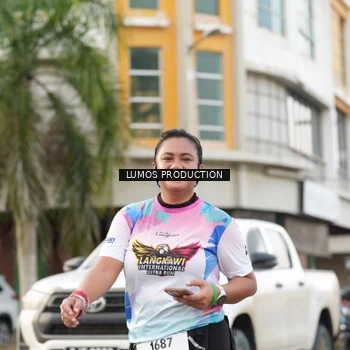 Runner Photo 8000584
