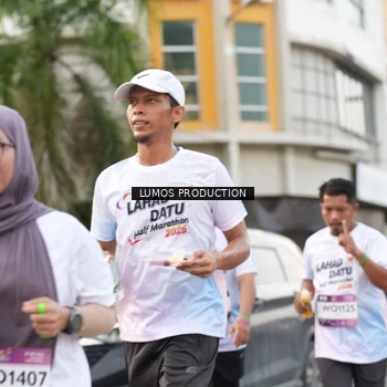 Runner Photo 8000640