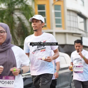 Runner Photo 8000641