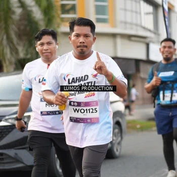 Runner Photo 8000645