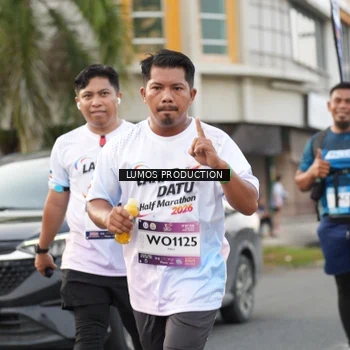 Runner Photo 8000651