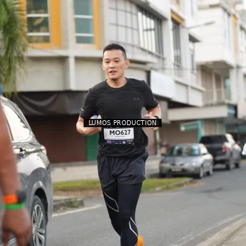 Runner Photo 8000684