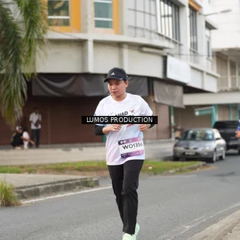 Runner Photo 8000699