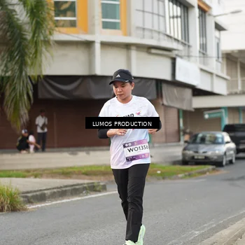 Runner Photo 8000705