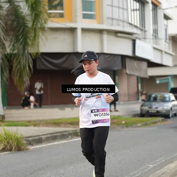 Runner Photo 8000708