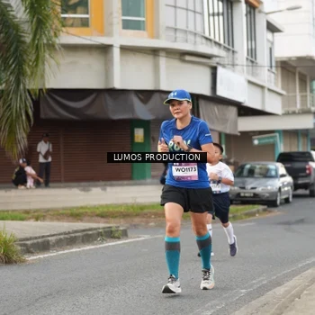 Runner Photo 8000709