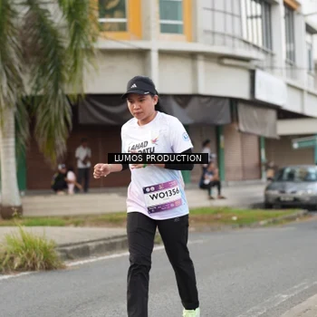 Runner Photo 8000710