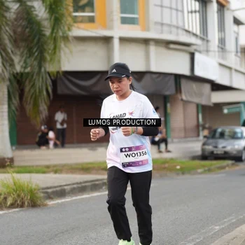 Runner Photo 8000713