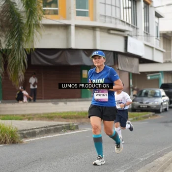 Runner Photo 8000717