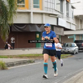 Runner Photo 8000718