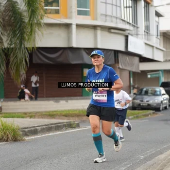 Runner Photo 8000719
