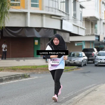 Runner Photo 8000819