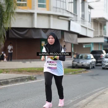Runner Photo 8000828