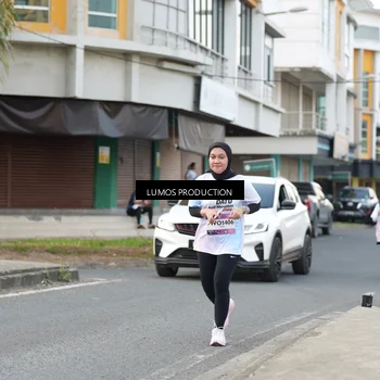 Runner Photo 8000833