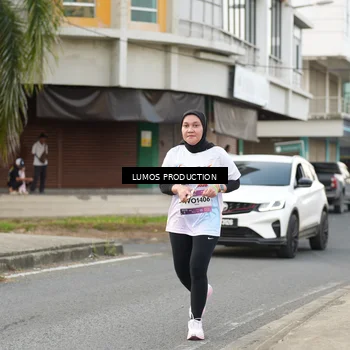 Runner Photo 8000836