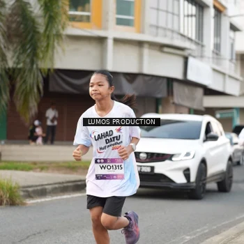 Runner Photo 8000863
