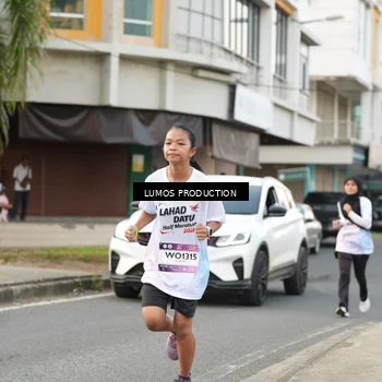 Runner Photo 8000864