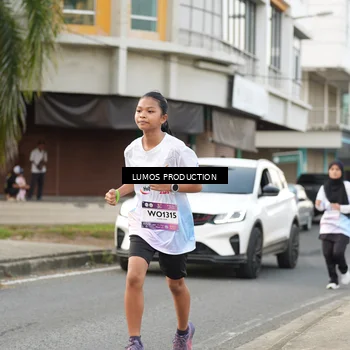 Runner Photo 8000874