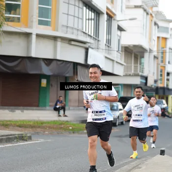 Runner Photo 8000906