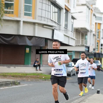 Runner Photo 8000914