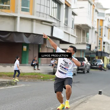 Runner Photo 8000919