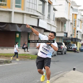 Runner Photo 8000926