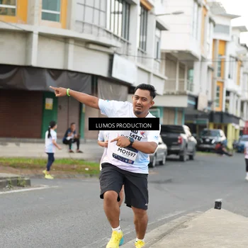 Runner Photo 8000932