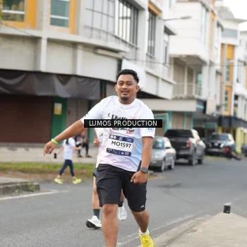 Runner Photo 8000937