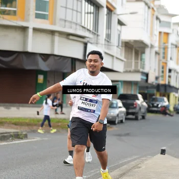 Runner Photo 8000940