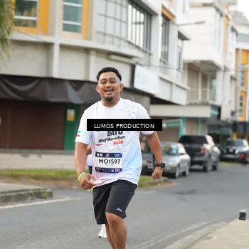 Runner Photo 8000946