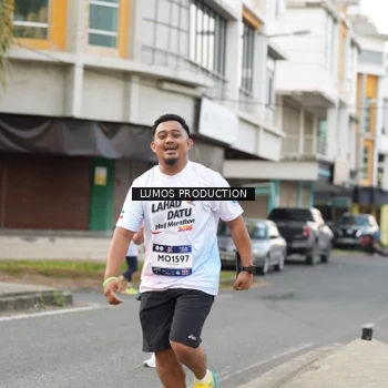 Runner Photo 8000947