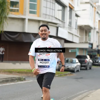 Runner Photo 8000948